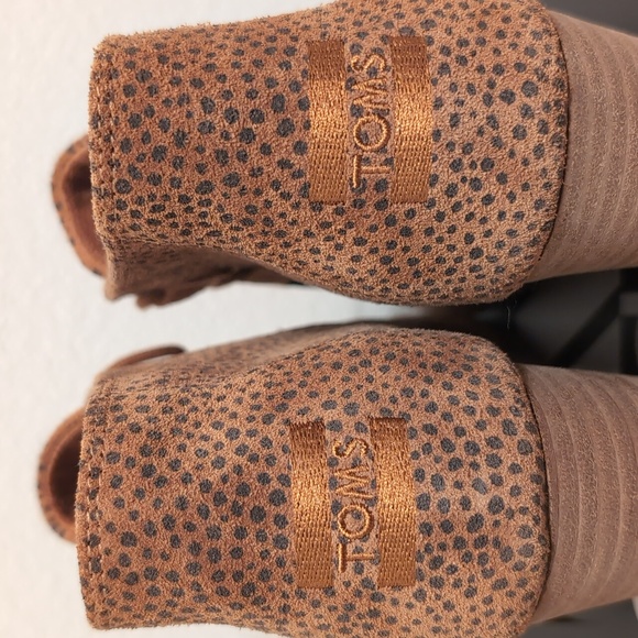TOMS Cheetah Suede Booties NWT! - Picture 6 of 8